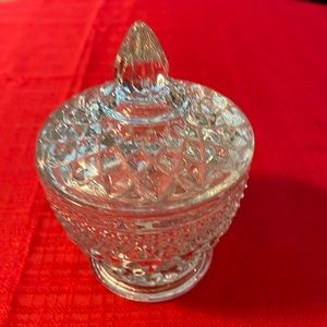 Anchor Hocking Wexford sugar bowl with lid. Excellent condition